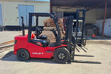 Отгрузили два дизельных погрузчика OXLIFT на склад стройматериалов в Подмосковье