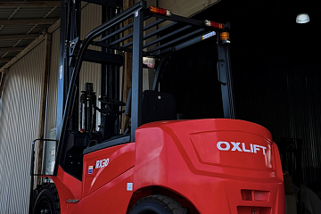 Отгрузка: электрический вилочный погрузчик OXLIFT RX30