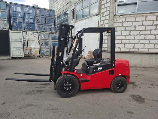 Дизельный погрузчик OXLIFT CPCD30-A2G2 с высотой 4500 мм