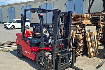 Отгрузили два дизельных погрузчика OXLIFT на склад стройматериалов в Подмосковье